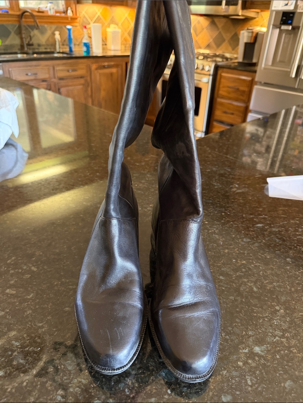 Black Women’s Leather Mid-High Boots 15 inches tall  Size 9  JS-139